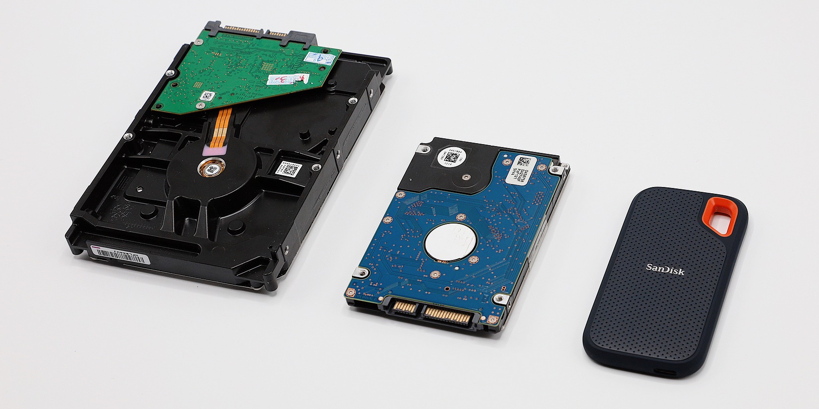 Petrificar Pantano espía SSD vs HDD: ¿Qué dispositivo de almacenamiento debería elegir? | Servicio  tecnico Hp Argentina